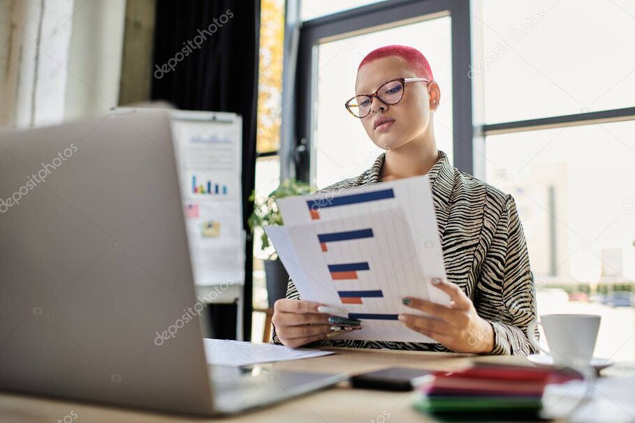 Analyse von Unterlagen und Vergleich